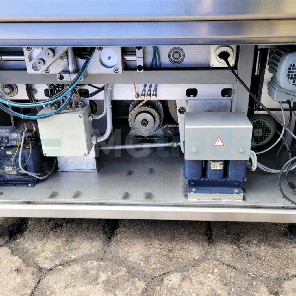 Cryovac CJ50 MD industrial flow-pack machine