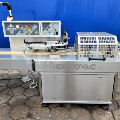 Cryovac CJ50 MD industrial flow-pack machine