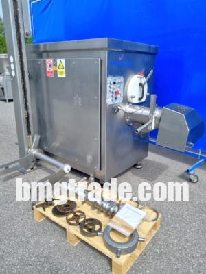 CFS-Automince-200-frozen-blocks-grinder-2