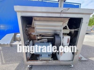 CFS-Automince-200-frozen-blocks-grinder-8