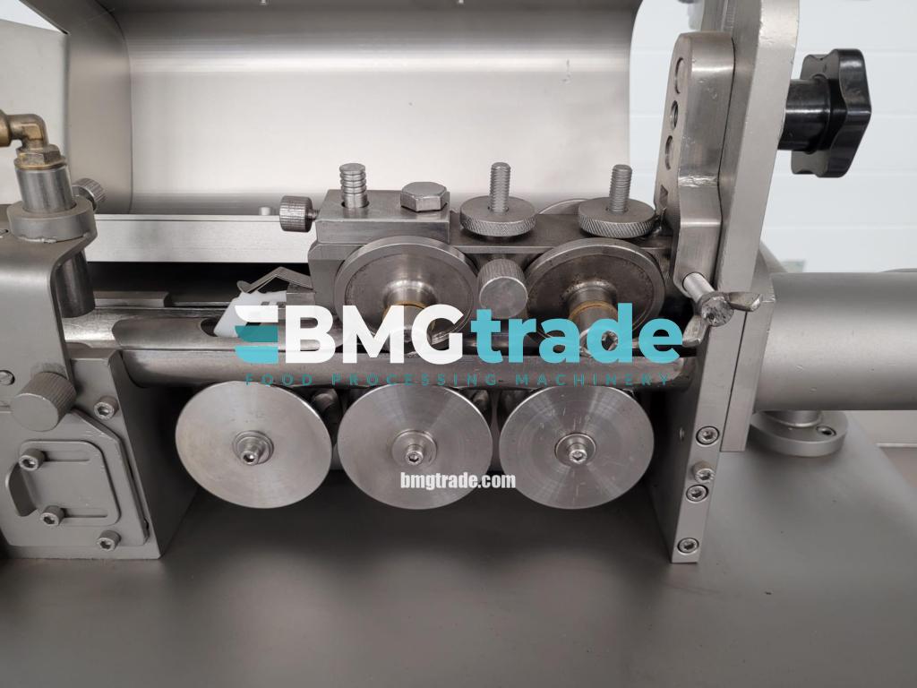 Cato-PTF-sausage-peeler-9