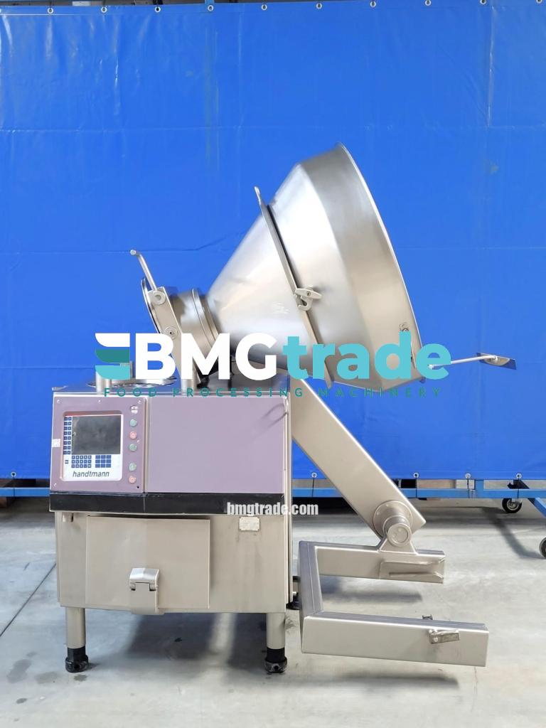 Handtmann-VF300B-with-loader-22
