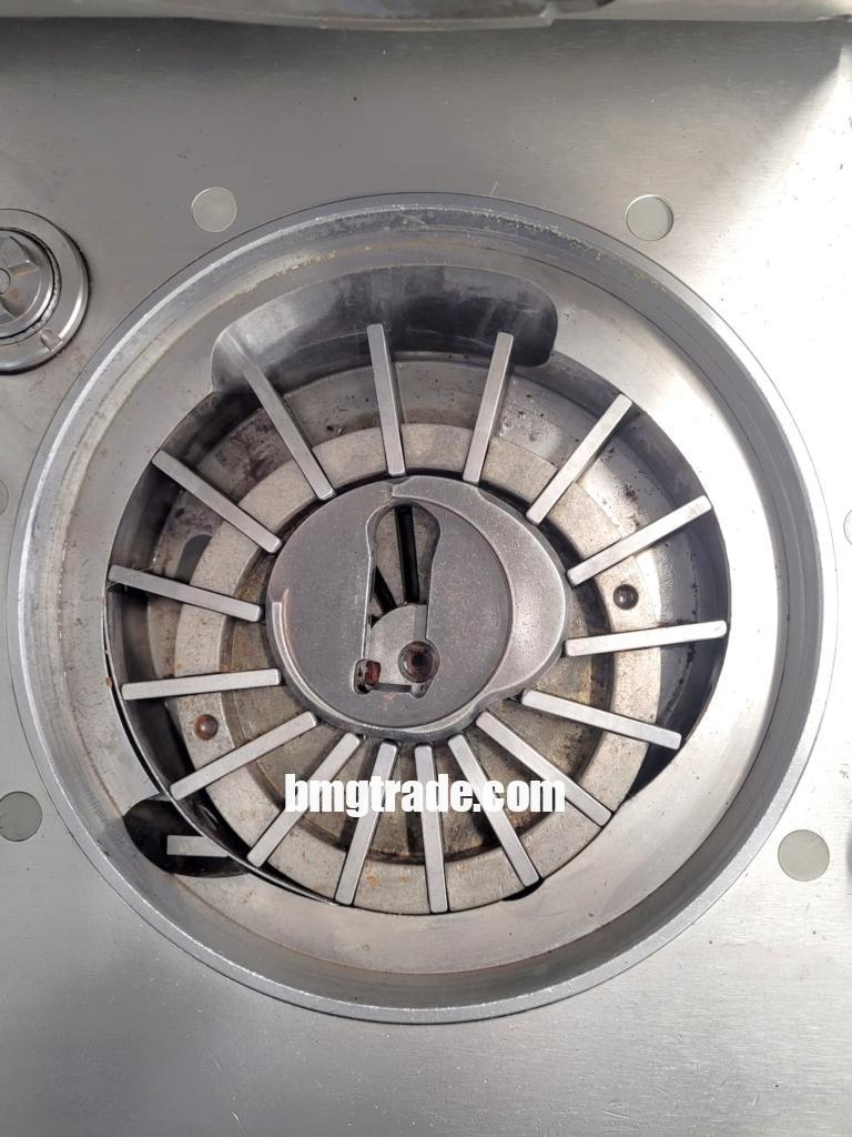 Handtmann-VF80-vacuum-stuffer-2