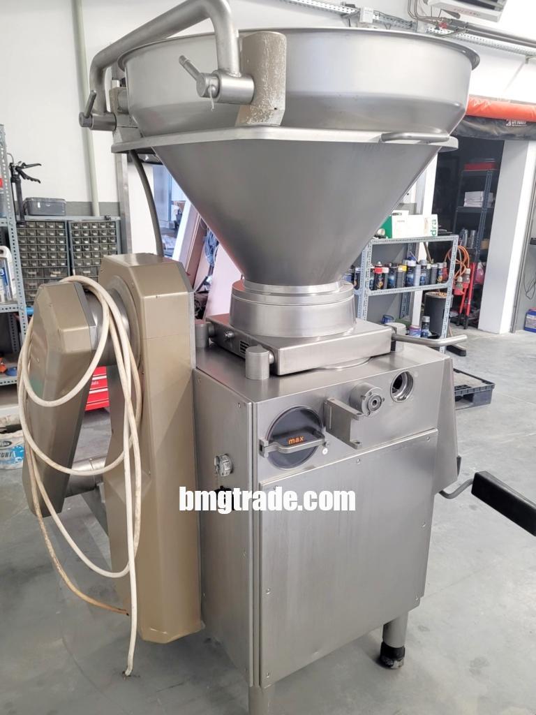 Handtmann-VF80-vacuum-stuffer-5