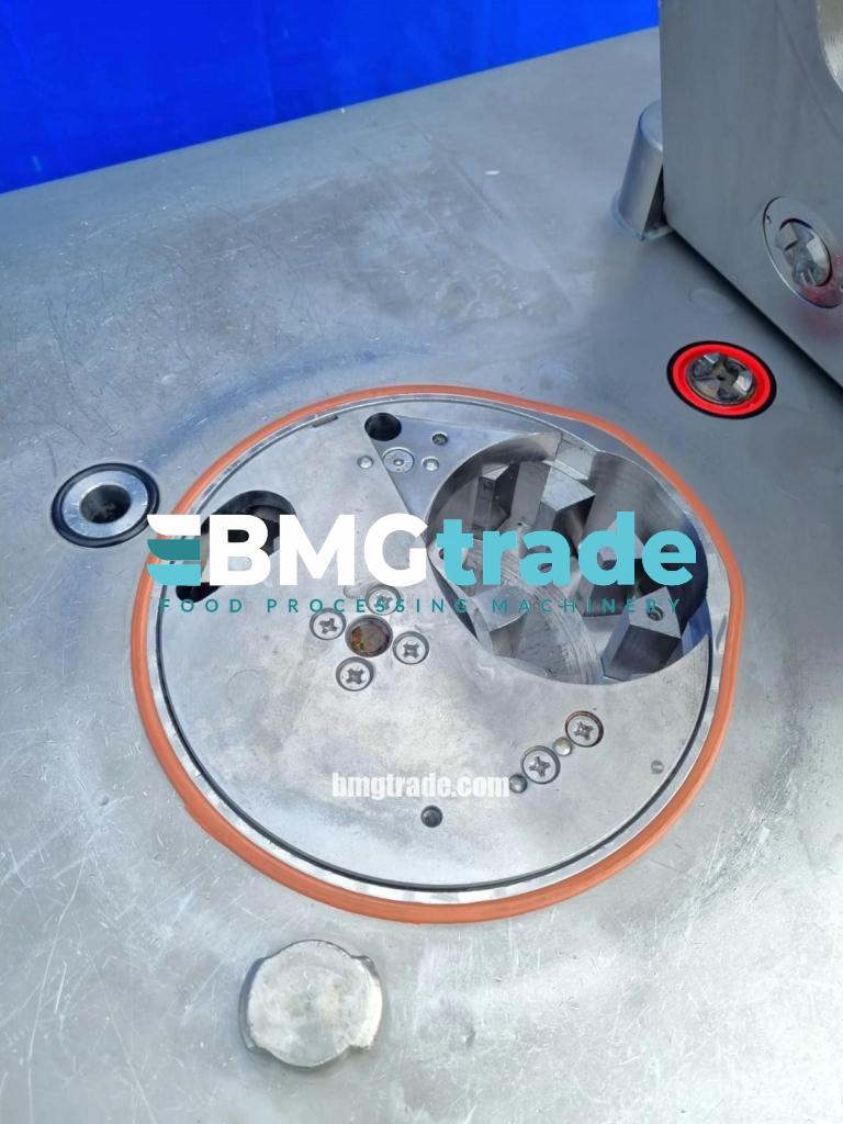 Karl-Schnell-P100-SE-stuffer-11