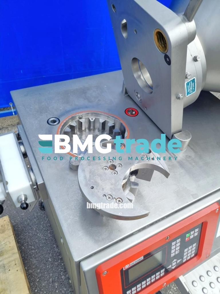 Karl-Schnell-P100-SE-stuffer-12