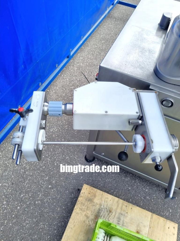 Karl-Schnell-P100-SE-stuffer-8