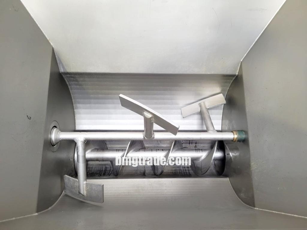 Kolbe-AWM52-with-portioner-13