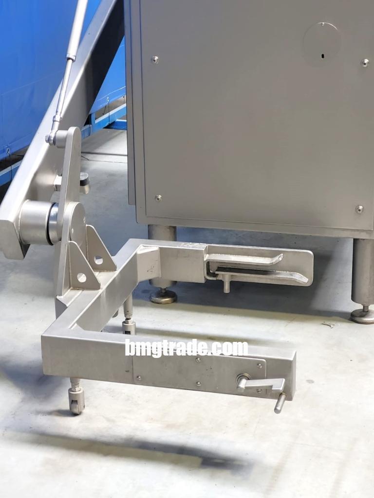 Kolbe-AWM52-with-portioner-15