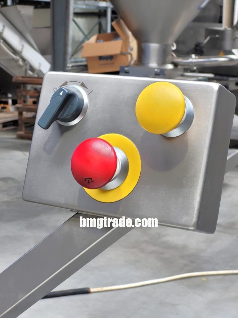 Kolbe-AWM52-with-portioner-17