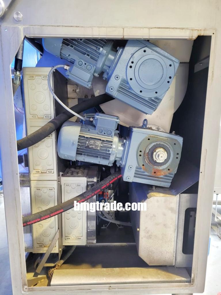 Kolbe-AWM52-with-portioner-7