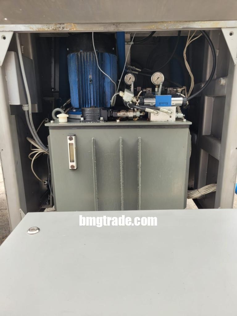 Laska-GS-640-inside-2