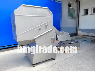 Laska-GS640-frozen-blocks-guillotine-12