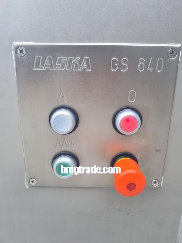 Laska-GS640-frozen-blocks-guillotine-5