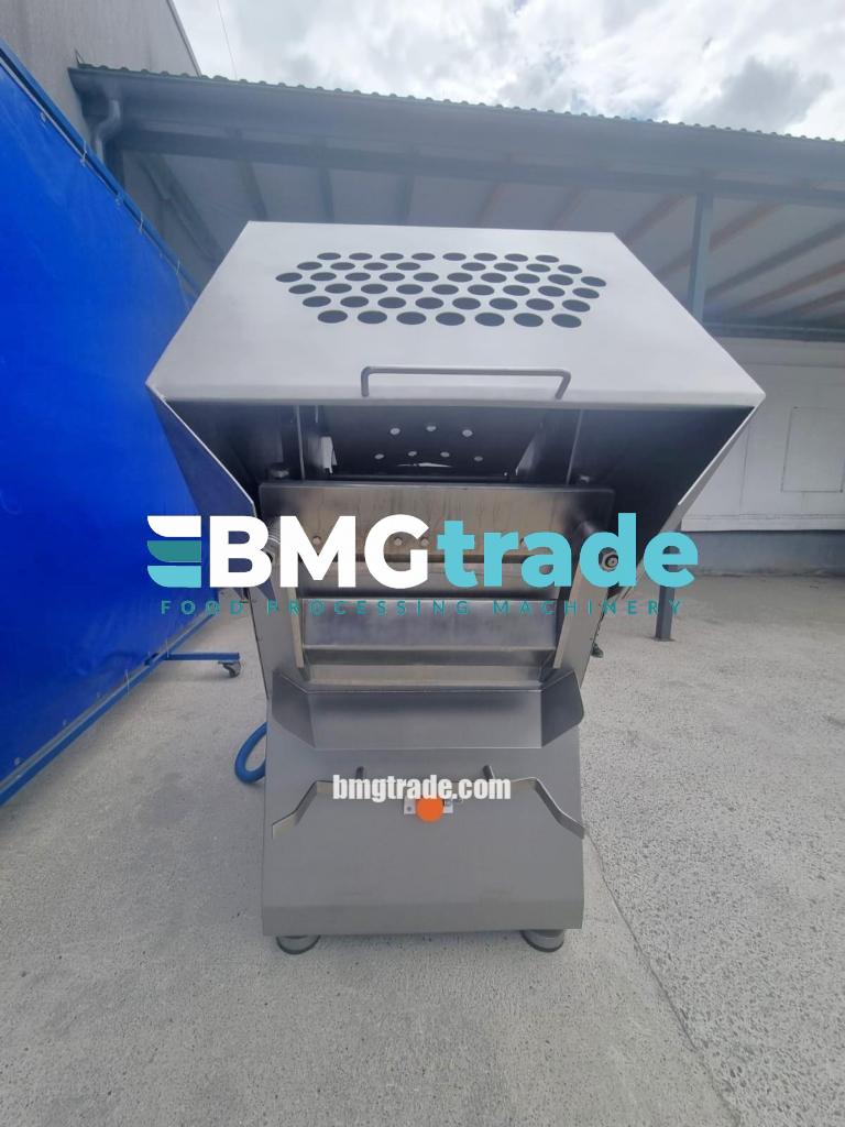 Laska-GS640-frozen-blocks-guillotine-8