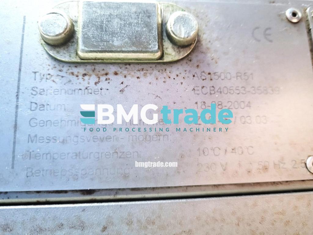 Loma-IQ2-with-checkweigher-5