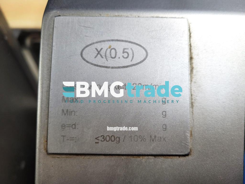 Loma-IQ2-with-checkweigher-8