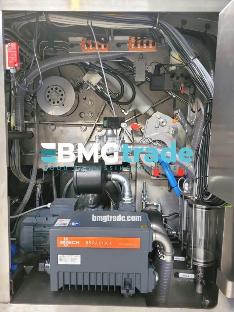 Nowicki-Typhoon-200V-3