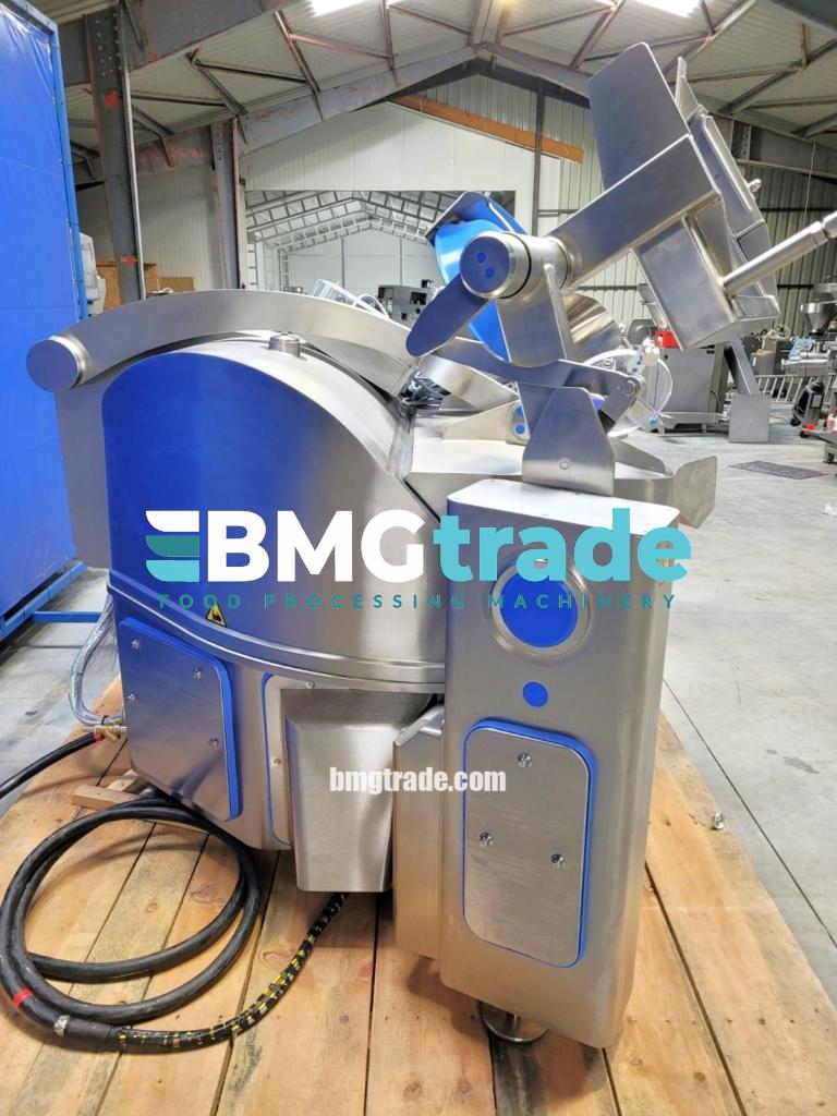 Nowicki-Typhoon-200V-4