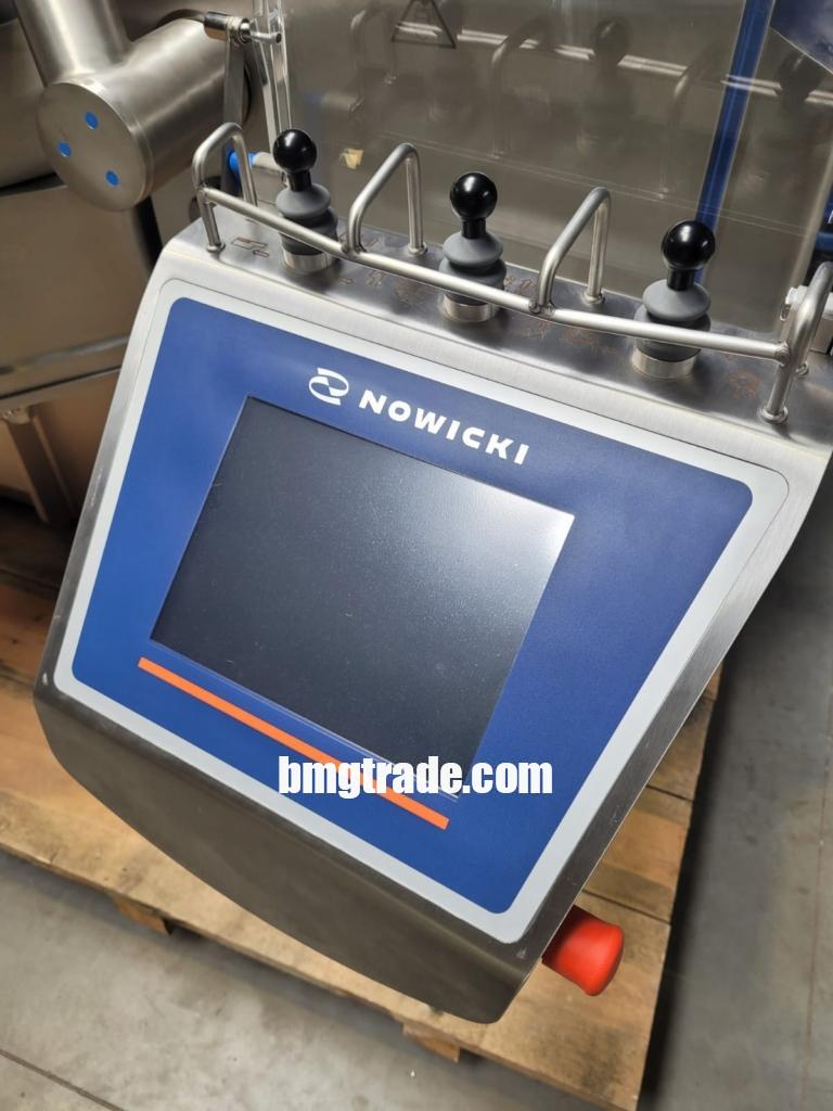 Nowicki-Typhoon-200V-9