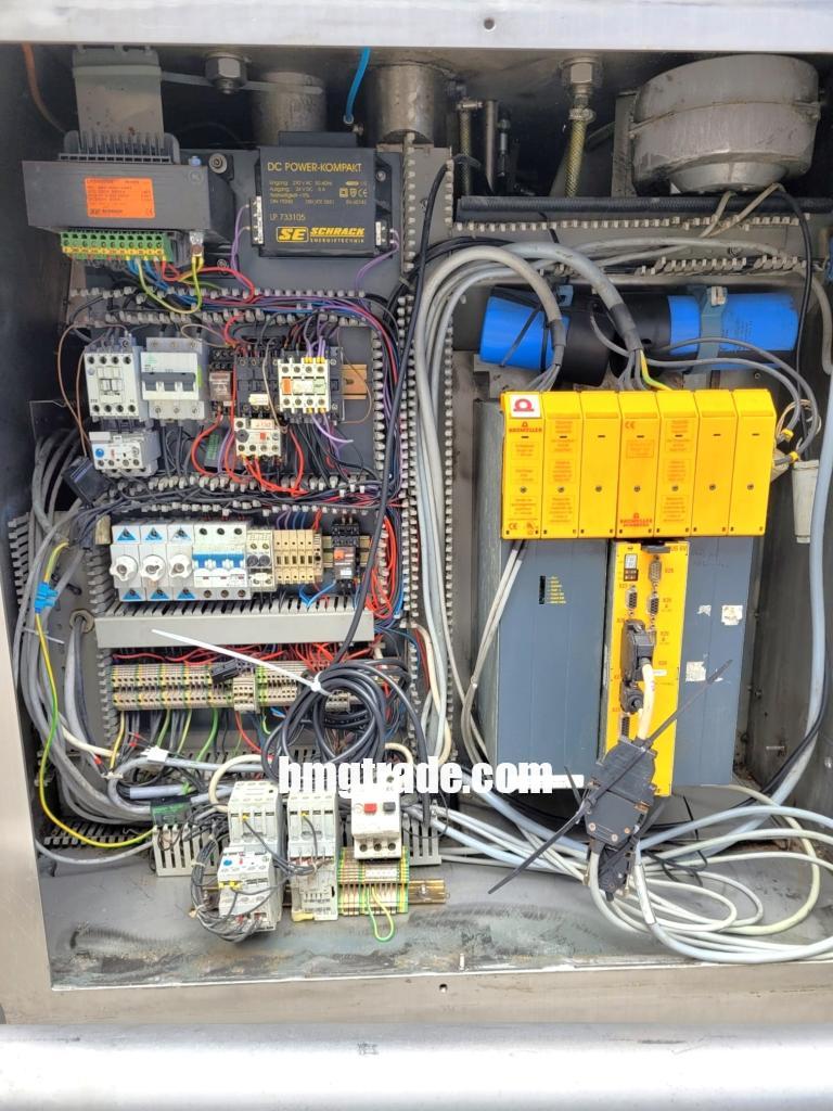 Rex-RVF200-loading-3