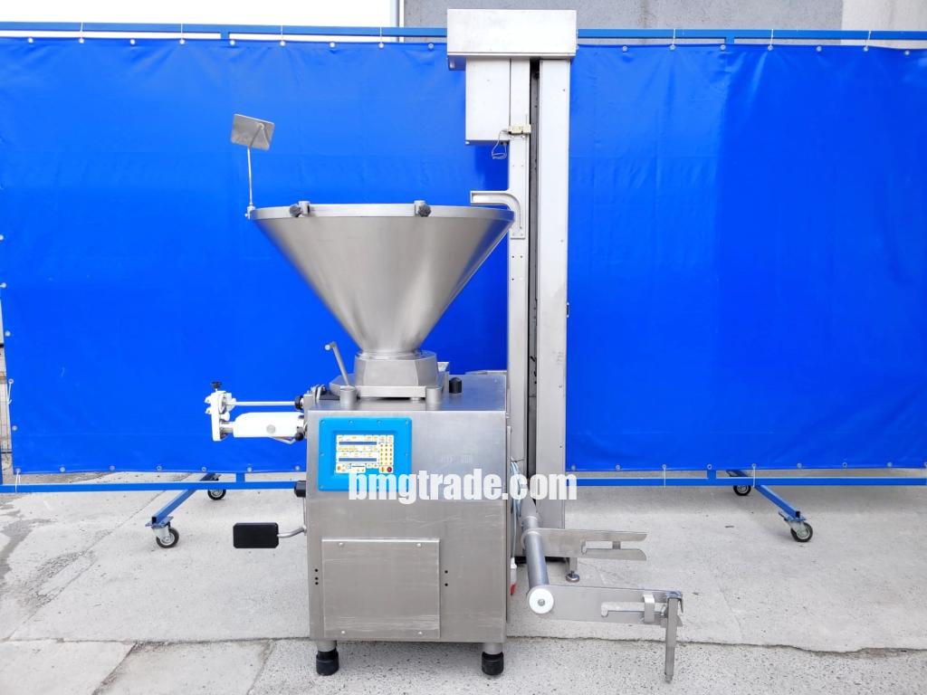 Rex-RVF200-loading-4