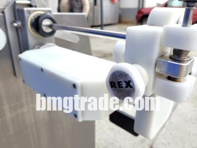 Rex-RVF200-loading-7