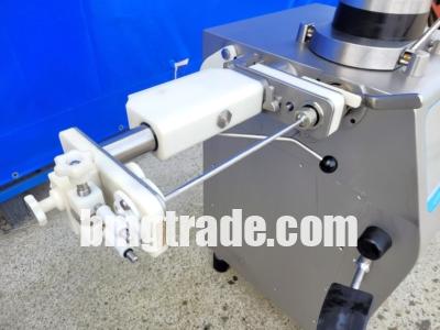 Rex-RVF327-vacuum-filler-8