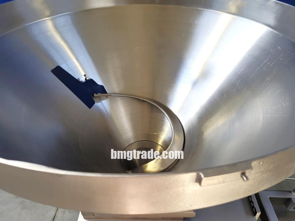 Risco-RS4001-vacuum-filler-4