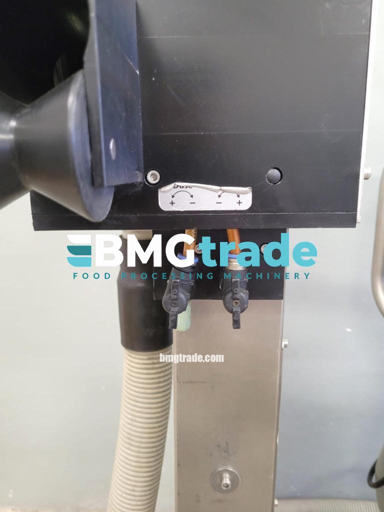 Shalomat-sausage-peeler-3