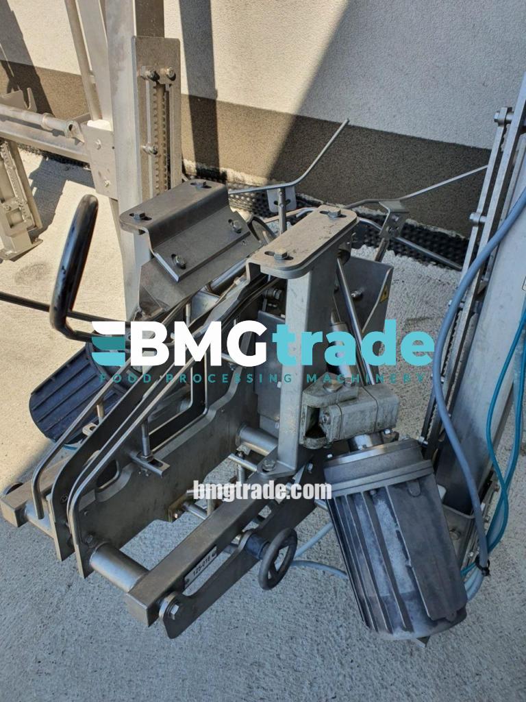 bmgtrade-meyn-cut-up-line-6000-birds-per-hour-13-1-rotated-4