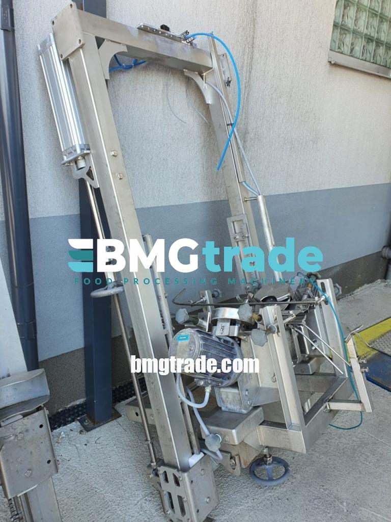 bmgtrade-meyn-cut-up-line-6000-birds-per-hour-24-1-rotated-4