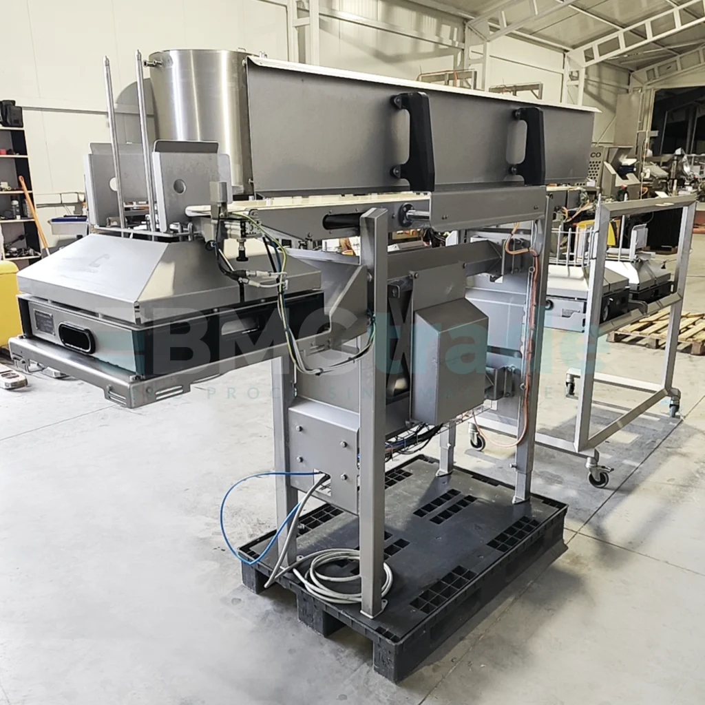 Automatic Tray Dispensing Line CLEANLINE BUFFER 2000 + ANYTRAY CL FLATSKIN DENESTER