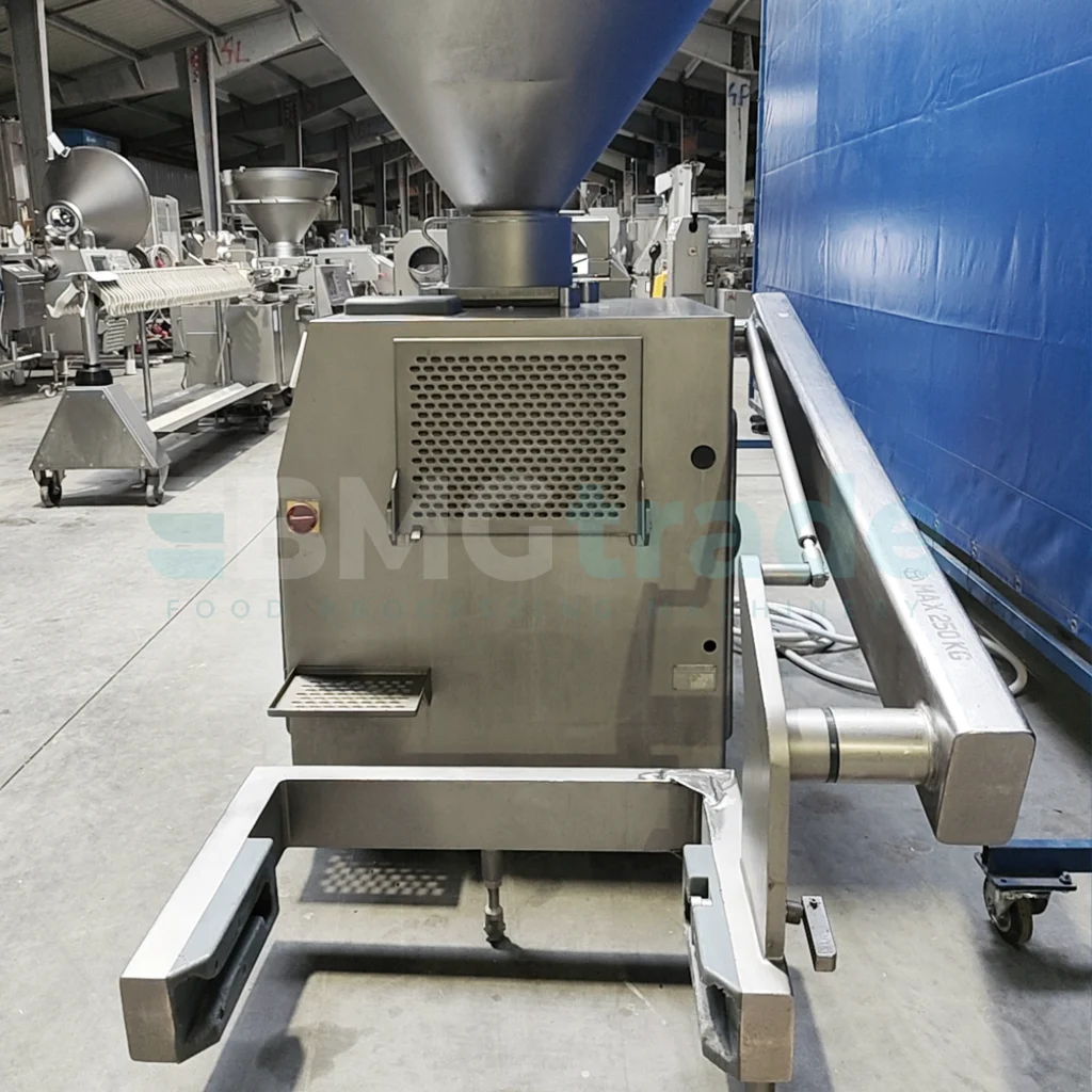 RISCO RS 503 with burger attachment