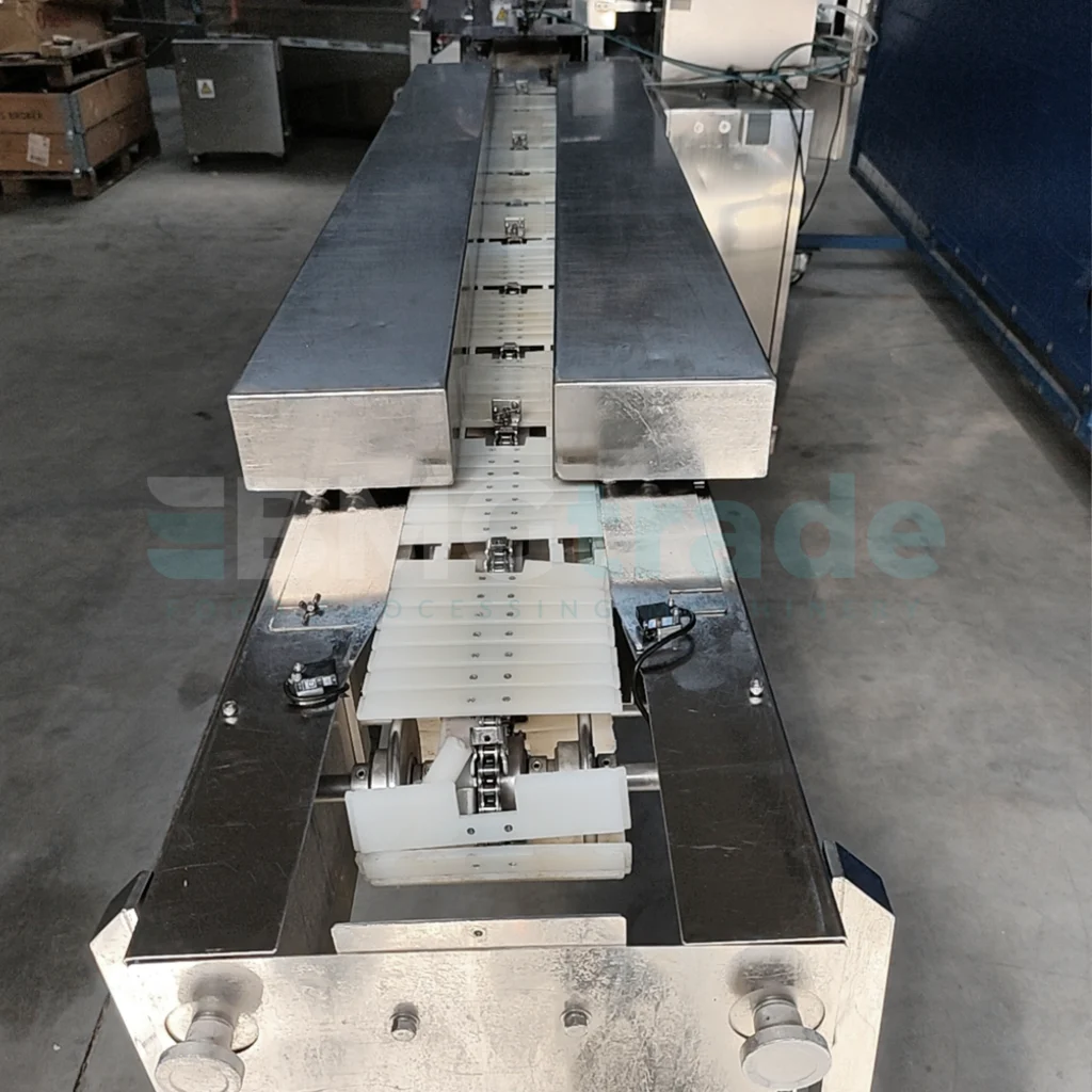 FUJI Horizontal form fill-seal machine FW3710 WRAPPER VI