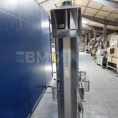 CARNITECH hopper and screw conveyor