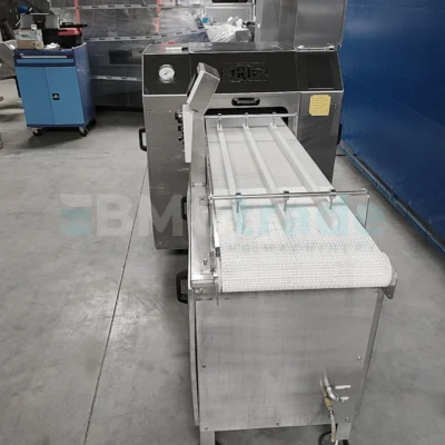 TRIO FDS 3000 skinning machine
