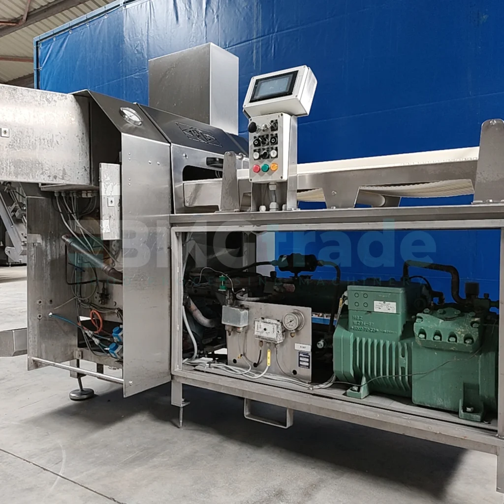 TRIO FDS 3000 skinning machine