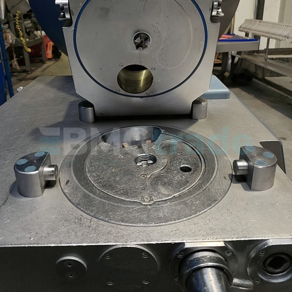 RISCO RS 503 vacuum filler