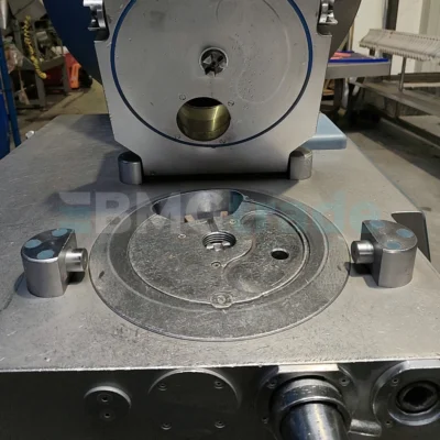 RISCO RS 503 vacuum filler